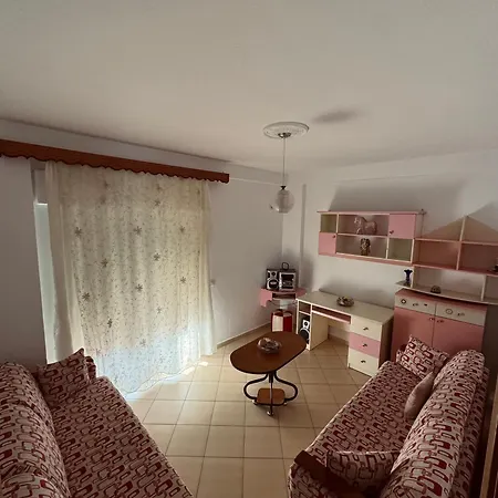 アパート Blehami_entire_apartment ベラト